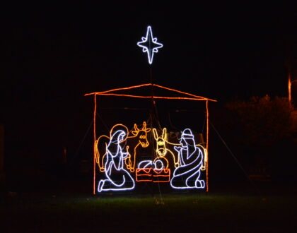 Its Merry Christmas, Not Happy Holidays, Not Happy Winterfest:  Keep The Christ in Christmas.